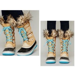 Sorel Joan of Arctic Curry Turquoise lace up fur lined snow boots size 6
